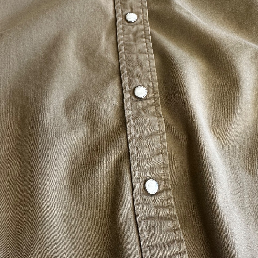 Carhartt Women’s Brown Workwear Shirt | Heavy Cotton Utility Button-Up | Size L - Picture 6 of 9